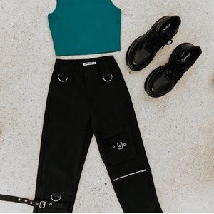 Black carmar joggers Size 6, equivalent to size 25